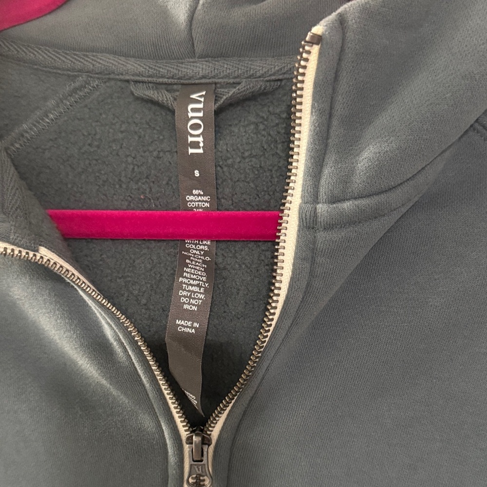 Vuori Restore Slate Blue Half-Zip Hoodie size Small - Picture 2 of 6